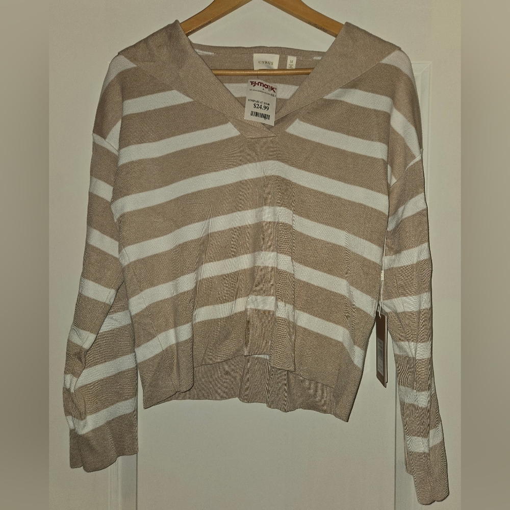 NWT Cyrus Women's V-Neck Sweater - Beige and White Stripes Size M